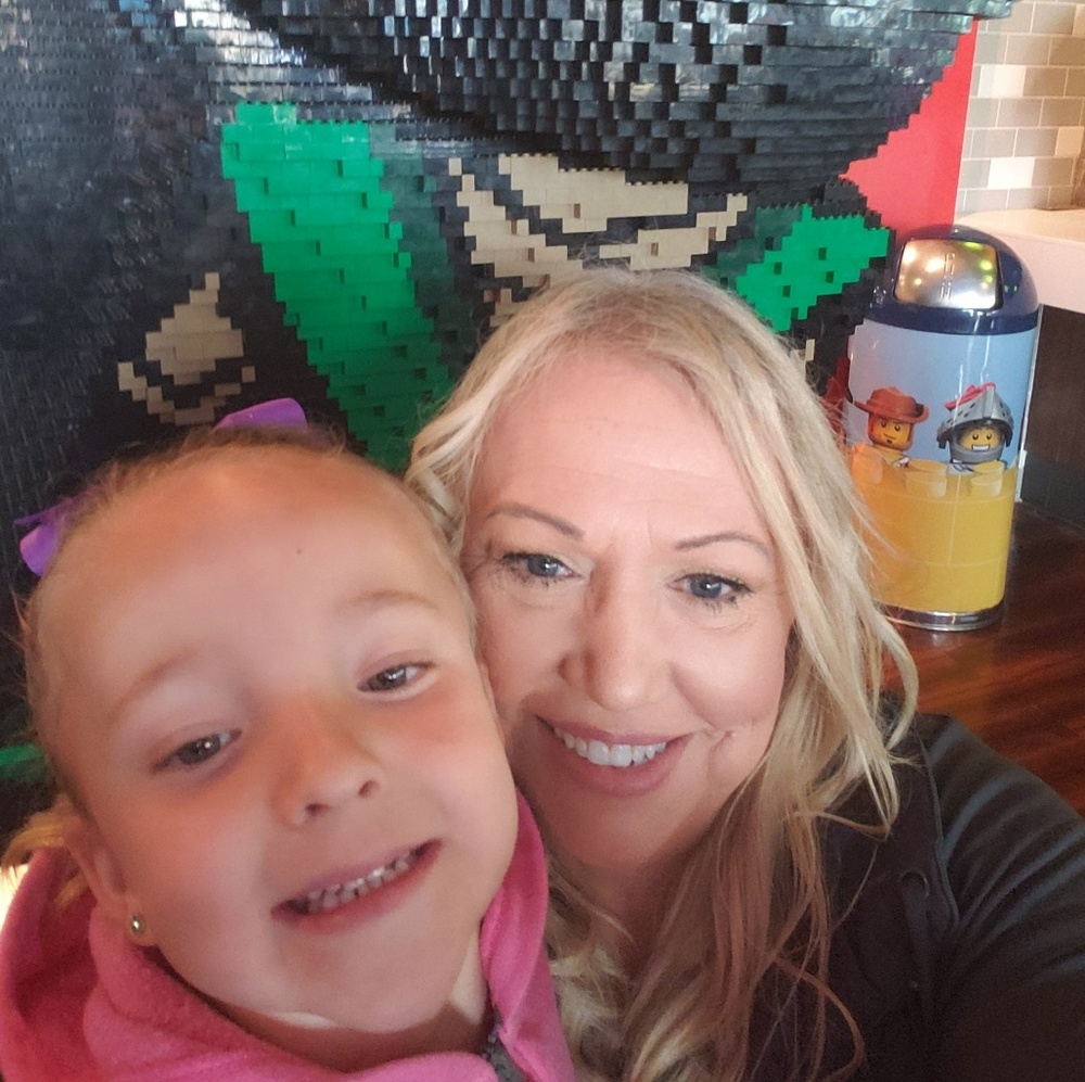 Meet your Posher, Kim